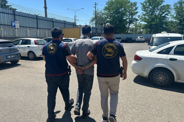 Diyarbakır’da JASAT operasyonlarında aranan 162 kişi yakalandı