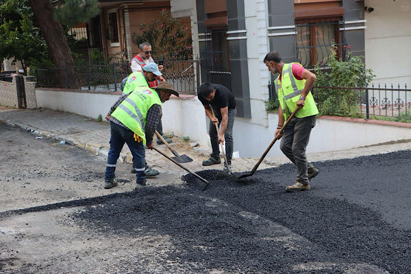 Cevizli Mahallesi’nde asfalt serim çalışması gerçekleştirildi