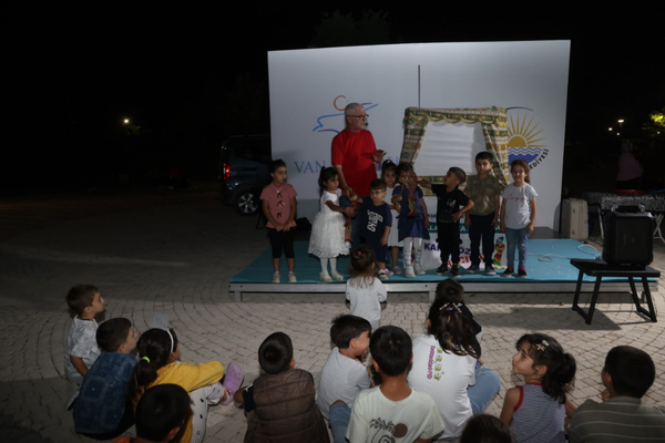 Van’da çocuk şenlikleri yaz boyunca devam ediyor