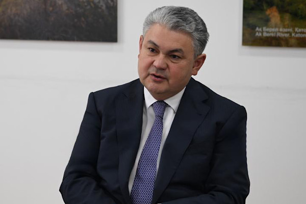 Kosherbayev, CICA Genel Sekreteri Sarybay’a Barys Nişanı takdim etti