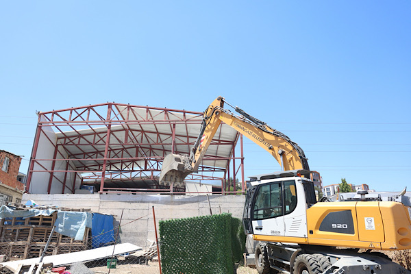 Osmangazi’de Yunuseli Mahallesi’ndeki kaçak yapı yıkıldı