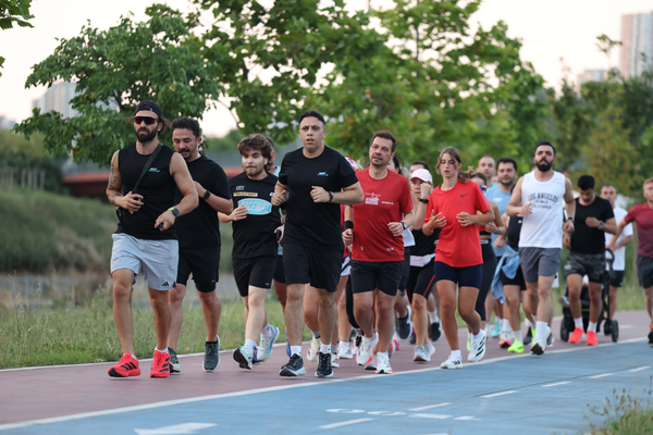 Küçükçekmecelilere ücretsiz spor fırsatı: Sabah egzersizi, akşam yürüyüşü