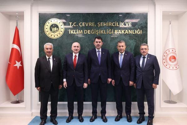 Trabzon heyeti Taşönü Katı Atık Tesisi’nin sorunlarını Bakan Kurum’a iletti