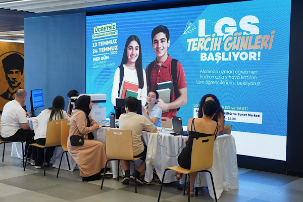 Beylikdüzü’nde LGS tercih sürecinde öğrencilere ücretsiz danışmanlık desteği