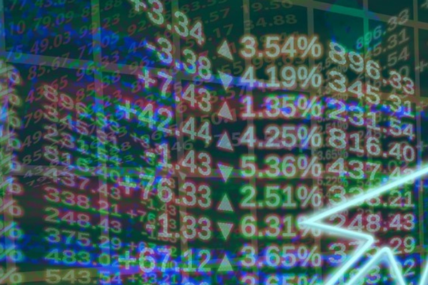 Piyasalarda enflasyon, jeopolitik riskler ve TCMB rezervleri öne çıktı