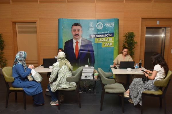 Yıldırım Belediyesinden üniversite adaylarına tercih desteği