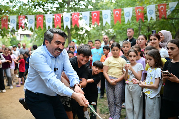 Yıldırım’da Demetevler Mahallesi’nde çocuk şenliği düzenlendi