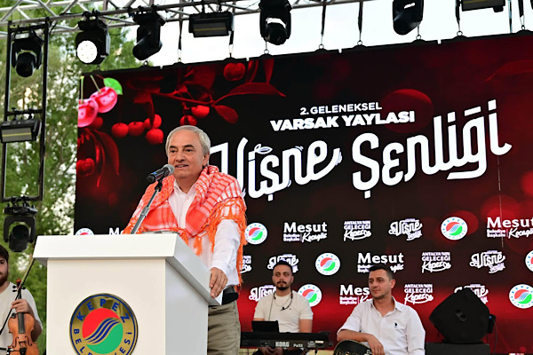 Korkuteli’nde Varsak Yaylası Vişne Şenliği düzenlendi
