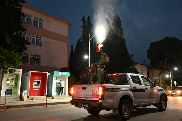 Manisa Sarıgöl’de 35 mahallede eş zamanlı ilaçlama