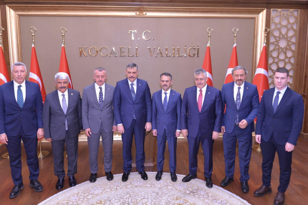 Bakan Çiftçi, Kocaeli Valiliğini ziyaret etti