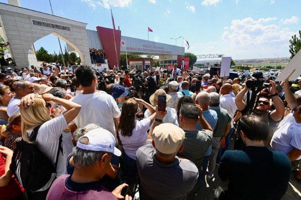Özel: Aynı anda üç duruşma hukuken ve vicdanen kabul edilemez