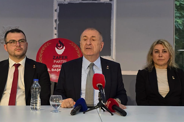 Özdağ’dan Giresun’da ekonomi ve erken seçim açıklamaları