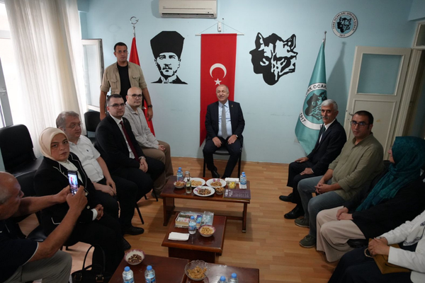 Zafer Partisi Genel Başkan Özdağ’dan Türk Ocakları Giresun Şubesi’ne ziyaret