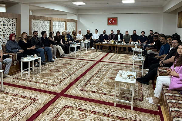 Çorum Kent Konseyi Gençlik Meclisi’nde başkanlık görevi Semih Dumlu’ya devredildi