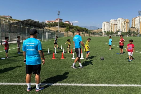 Pamukkale’de ücretsiz yaz spor kurslarına yoğun ilgi