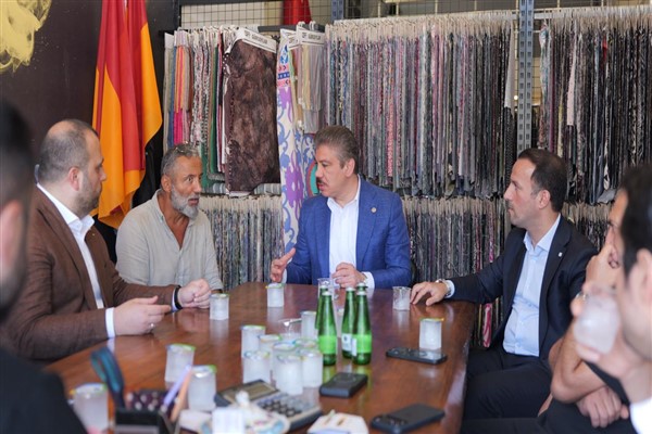 AK Parti İstanbul milletvekilleri saha ziyaretlerini sürdürdü