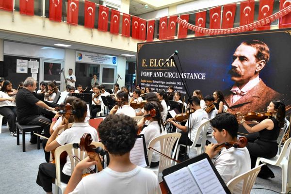 ABB’nin “Her Çocuğa Sanat” projesi meyvelerini veriyor