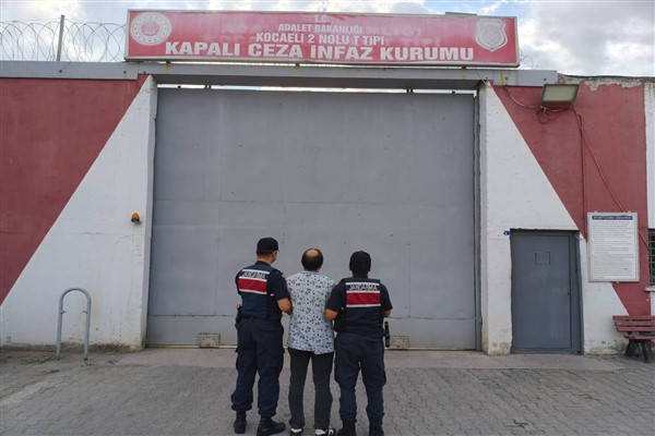 Kocaeli’de 10 yıl hapis cezasıyla aranan şahıs yakalandı
