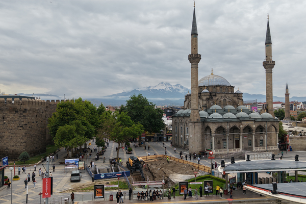 Kayseri’de Yeraltı Çarşısı’na 8 milyon TL’lik engelsiz ulaşım yatırımı