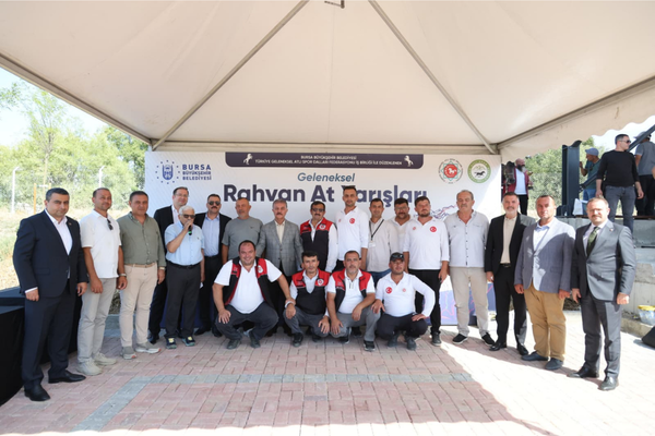 Bursa’da Geleneksel Rahvan At Yarışları düzenlendi