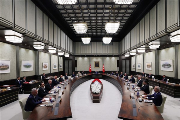 Kabine toplanıyor, ekonomi ve Meclis gündemi izlenecek