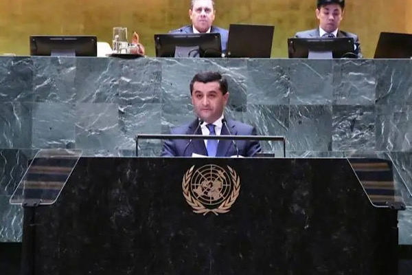 Saidov, Azerbaycan’ın Özbekistan Büyükelçisi Güliyev ile görüştü