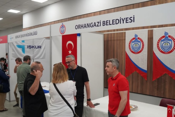 Orhangazi Belediyesi 6 ayda 1.214 kişinin işe yerleşmesine aracılık etti