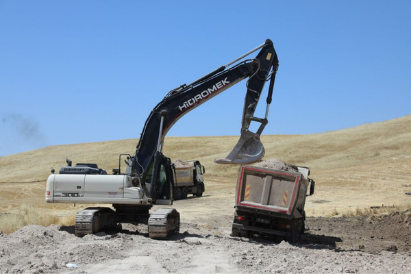 Diyarbakır 11 ilçede 47 gölette bakım ve onarım çalışması sürüyor