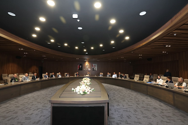 Kocaeli’de sahipsiz sokak hayvanları için belediye başkanlarıyla toplantı yapıldı