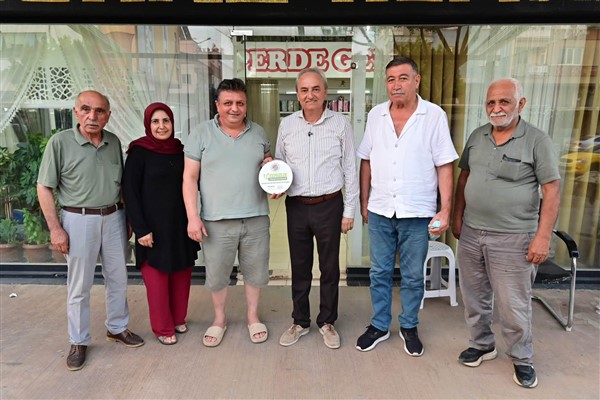 Kepez’de “Temizlik Kirletmemektir” kampanyası Teomanpaşa’da tanıtıldı