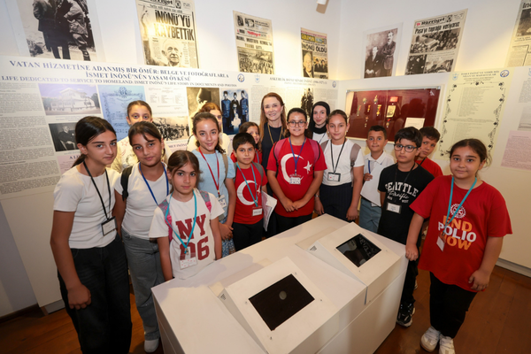 Lozan Barış Antlaşması’nın 103. yılı Konak’ta törenle kutlandı