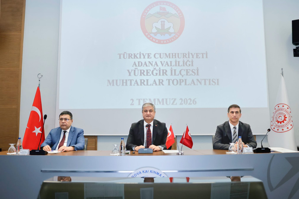 Adana Valisi Yavuz, Yüreğir muhtarlarıyla bir araya geldi