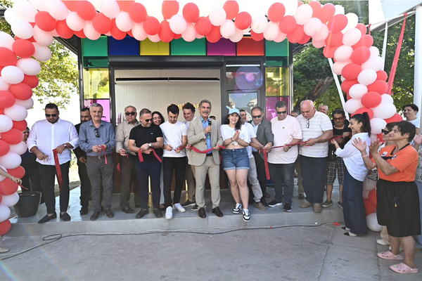 Başkan Deviren, Gemlik Kafe’nin Kumla Yunuslar şubesini açtı
