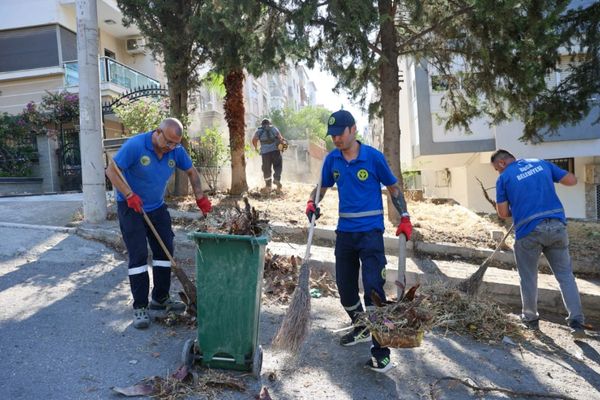 Buca’da yaz temizliği çalışmaları 47 mahallede sürüyor
