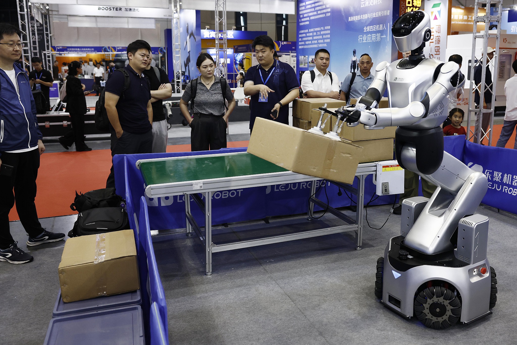 Çinli robot firmalarının geliri ilk beş ayda yüzde 26,9 arttı