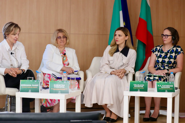 Petrova: Daha güçlü ve rekabetçi AB için ortak vizyon paylaşıyoruz