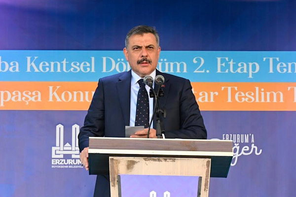 Çiftçi: Millet Bahçesine adımızın verilmesinden ayrıca onur duydum