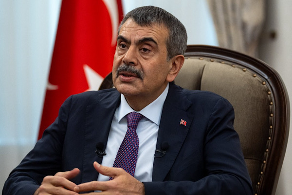 Tekin: Irak ile görüşmelerin iş birliğini güçlendirmesini temenni ediyorum
