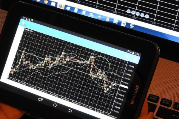 BIST100 haftayı düşüşle tamamlarken küresel gelişmeler piyasaların odağında