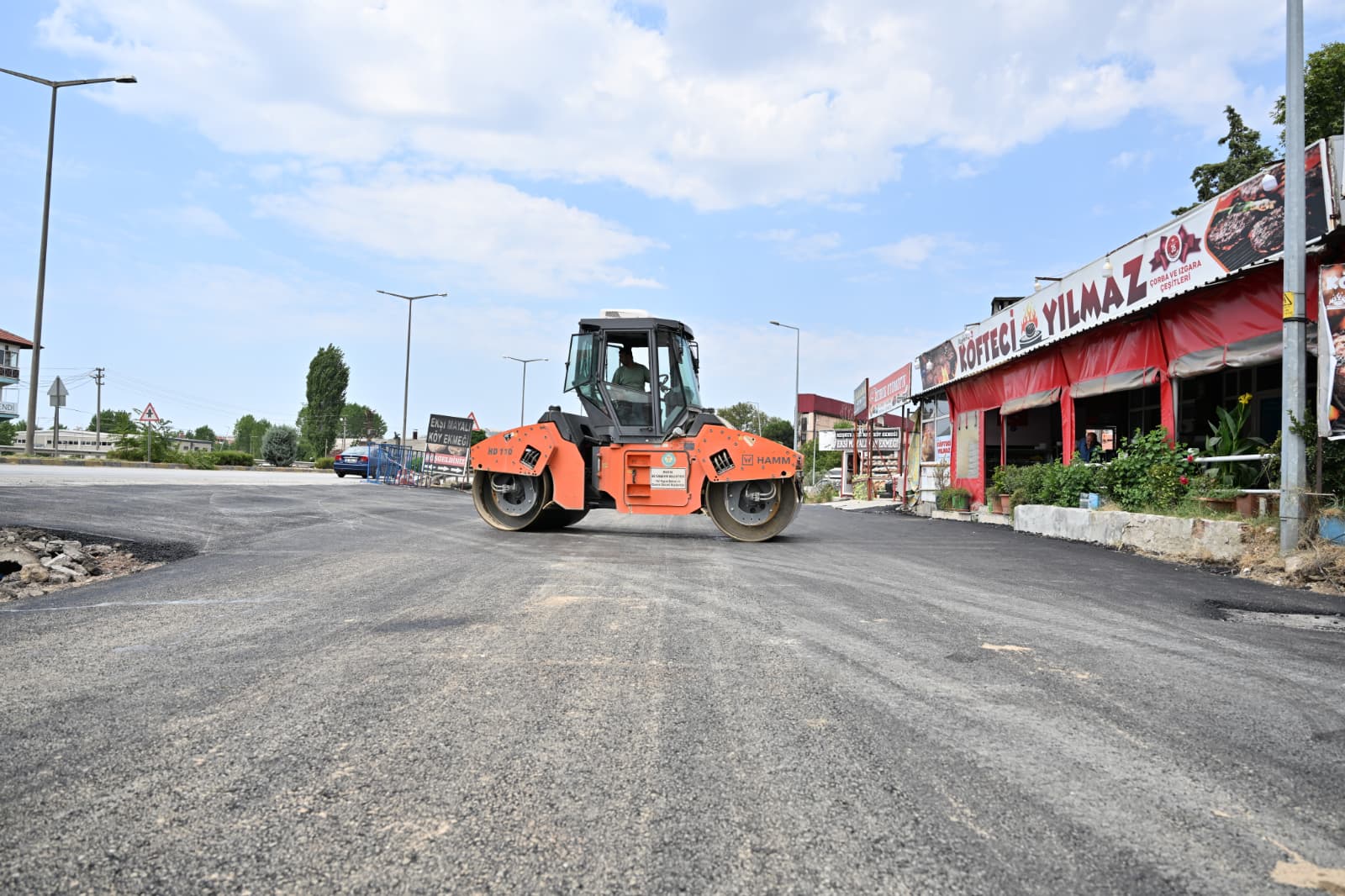 Kula Seyitali Mahallesi’nde sıcak asfalt çalışması tamamlandı