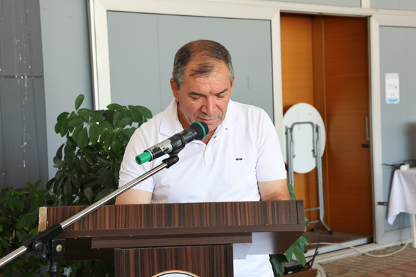 Gemlik Belediyespor Kulübü Olağanüstü Kongresi’nde yeni başkan Erol Coşkun oldu