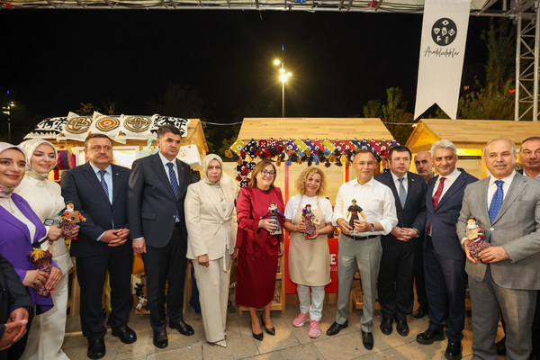 Gaziantep’te Hemşehri Dernekleri Festivali’ne yaklaşık 160 bin ziyaretçi katıldı