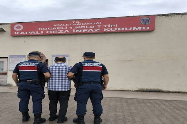 Kocaeli’de 8 yıl 4 ay hapis cezasıyla aranan kişi yakalandı