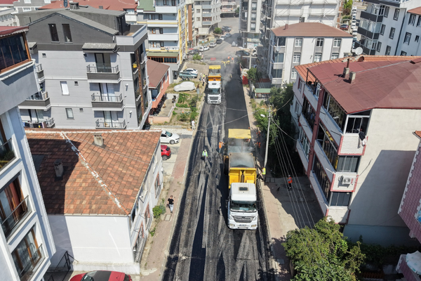 Özgürlük Mahallesi’nde 4 bin ton asfalt serimi tamamlandı