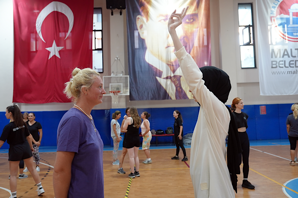 Maltepe’de kadınlara ”Öz Savunma Eğitimleri” verildi