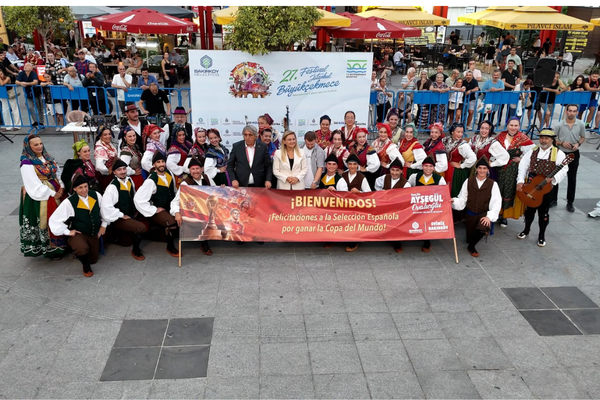 Dünya kültürleri Bakırköy’de bir araya geldi