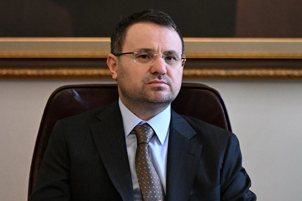 Bakan Gürlek, Iğdır’da adliye lojmanlarının açılışını yaptı