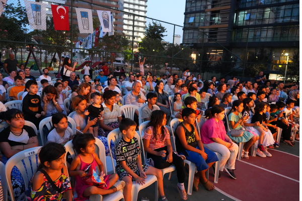 Kadıköy’de “Mahallemde Çocuk Tiyatrosu” başlıyor