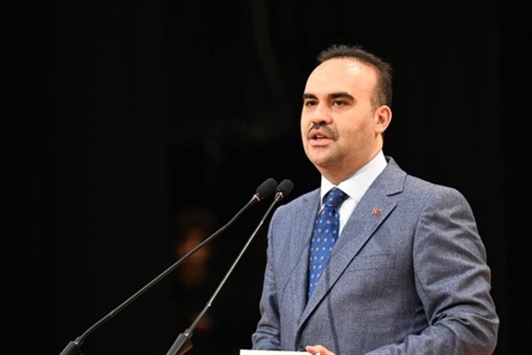 Bakan Kacır, Giresun’da temaslarda bulundu