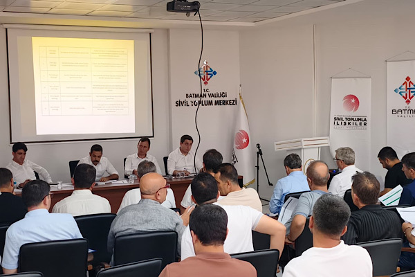 Batman’da merkez mahalle muhtarları toplantısı düzenlendi